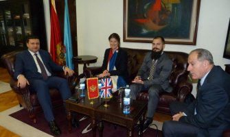 Ambasadorka Kemp u Bijelom Polju: Pomoći mladima pri zapošljavanju