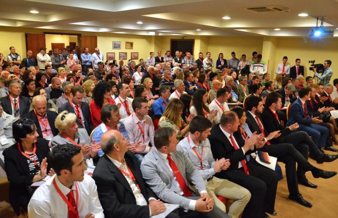 Demokrate Bar:Riješiti dugogodišnji problem neobezbijeđenog pružnog prelaza u Ilinu 