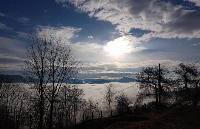 Promjenljivo oblačno, do 17 stepeni