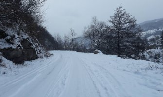 BP: Neprohodni putevi ka pojedinim selima, mehanizacija na terenu