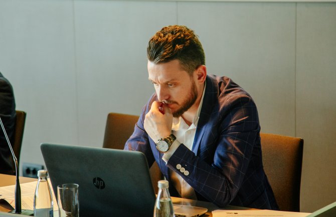 Radovanić: Statistikom žele da prikriju da građani jedva preživljavaju