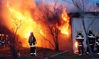 Požar na klinici za odvikavanje, 30 mrtvih(VIDEO)