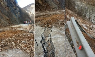 200 m3 kamenog materija se obrušilo na put, oštećen kolovoz, 30-tak kamiona blokirano