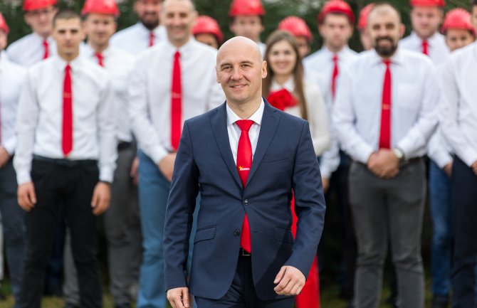 Demokrate osuđuju privođenje poslanica SNP-a