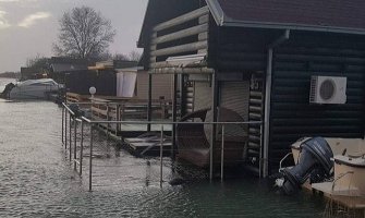 U veliki broj kućica na Adi Bojanini ulila voda