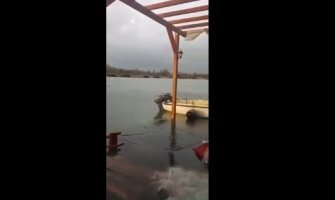 Raste nivo rijeke Bojane, opasnost od poplava (VIDEO)