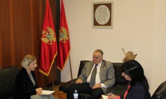 Potreban veći broj žena na mjestima odlučivanja