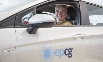 Rekordan broj domaćinstava koja redovno plaćaju struju: Uručeni ključevi automobila pobjedniku