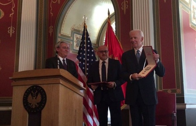 Bajden: CG čeka puno izazova, izbori... Kremlj ima druge ideje