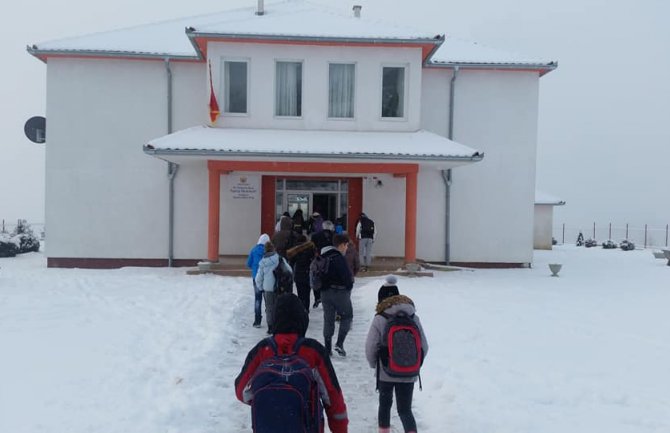 Ministar Šehović smijenio direktora škole iz Godijeva