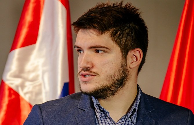 URA DPS-u: Vođe stvaraju imaginarne neprijatelje, baš kao Đukanović