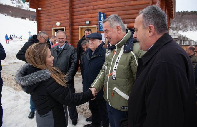 Đukanović razgovarao sa skijašicom Jelenom Vujičić: Sport važna promotivna šansa Crne Gore