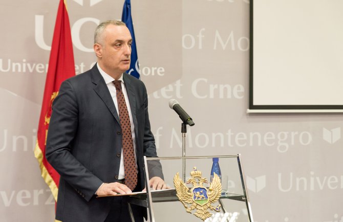 Rektor čestitao Dan studenata: Nema prečica, do uspjeha se dolazi samo upornim zalaganjem