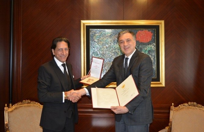 Vujanović uručio orden predstavniku Privredne komore Crne Gore u Dubaiju