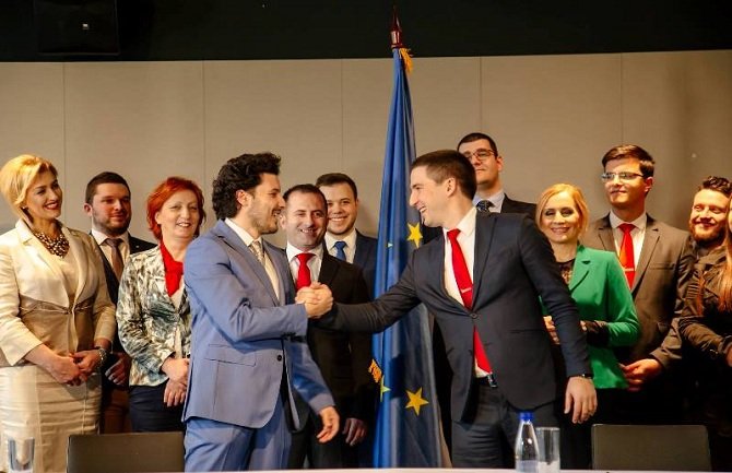 Demokrate i URA zajedno u četiri opštine