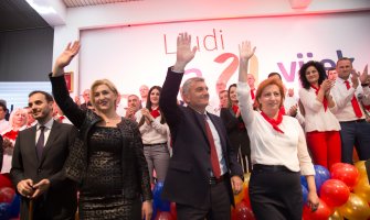 Bečić i Abazović sa 1000 aktivista u Podgorici snažno podržali Bojanića