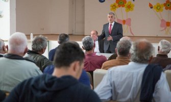 Bojanić održao promotivni skup u MZ Barutana