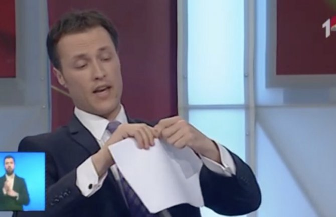 Debata: Milačić pocijepao Odluku o pristupanju Crne Gore u NATO, o priznavanju Kosova...