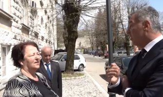 Dobar dan druže predsjedniče, kad će povećanje penzija? (VIDEO)