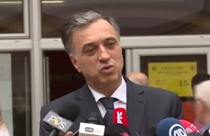 Vujanović poslednji put glasao kao predsjednik, evo šta je poželio nasljedniku