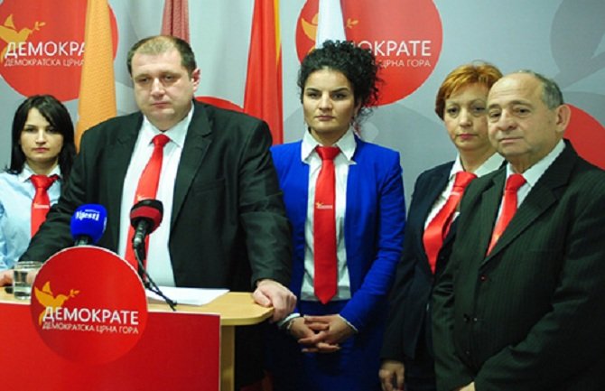 Demokrate poručuju da DPS obmanjuje građane
