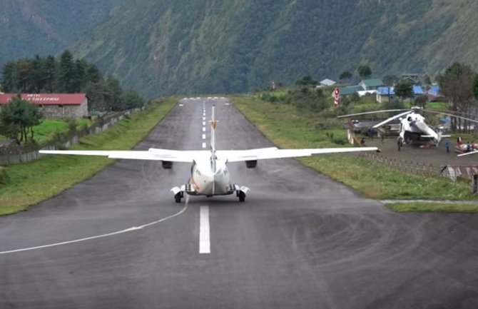 Nepal: Avion sletio sa piste, nema povrijeđenih