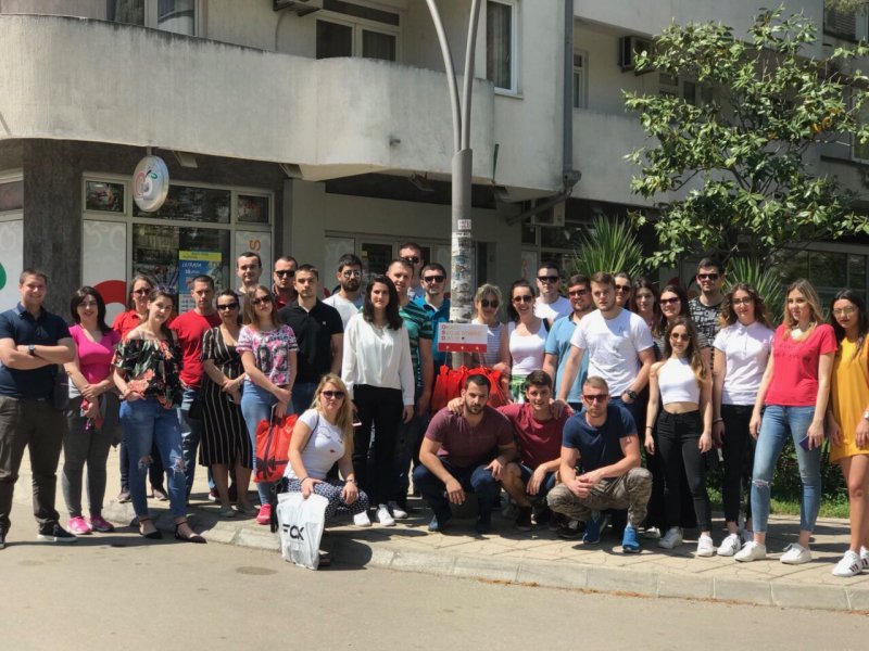 IMG3e17857ffdb9f7d03c7e0c1bbb4b9163V