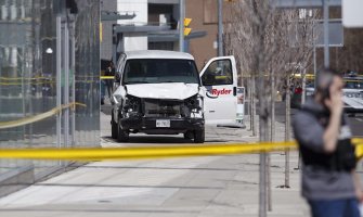 Toronto: Deset osoba poginulo, a 15 povrijeđeno nakon što se vozač kombijem zaletio u pješake