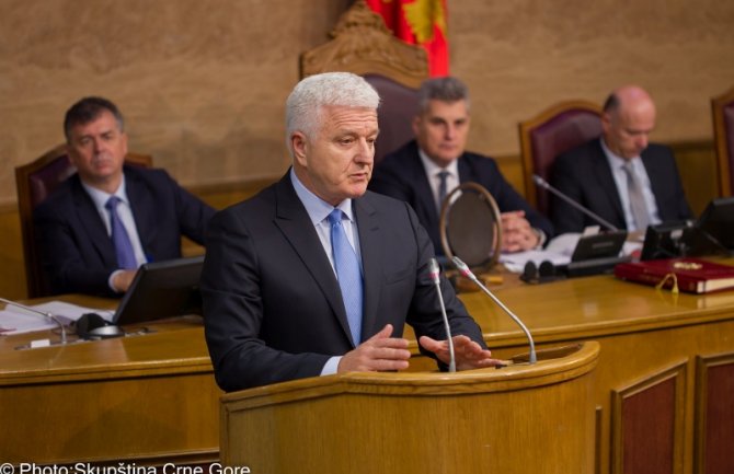 Danas premijerski sat: Marković o Izvještaju EK, javnom dugu, graničnim prelazima