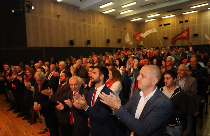 Bečić: Život smo spremni da damo, idemo do kraja 