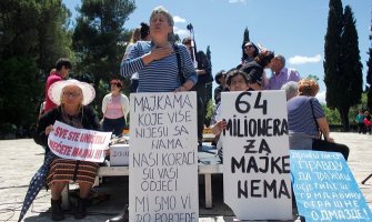 Majke s troje i više djece najavile žalbe sudu u Strazburu (FOTO)