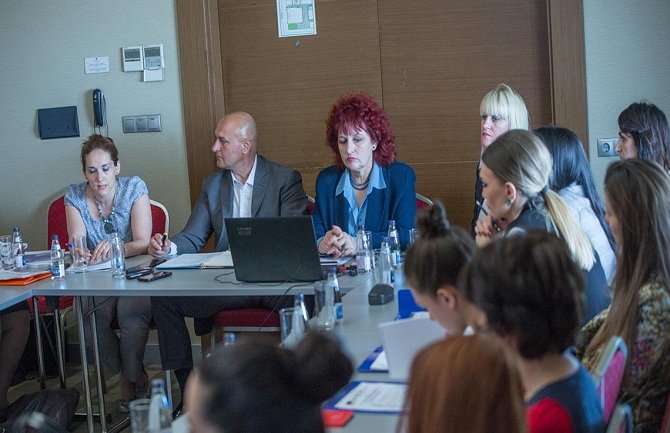 Sklapanjem dječijih ugovorenih brakova krše se elementarna ljudska prava