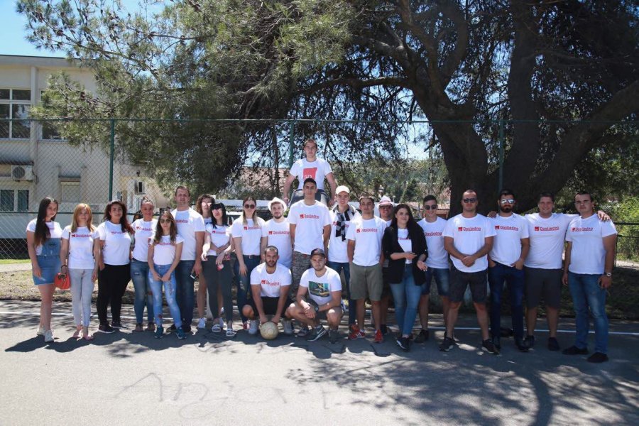 IMGc8cd3b7ecd17bf1472022f22543a2a1bV