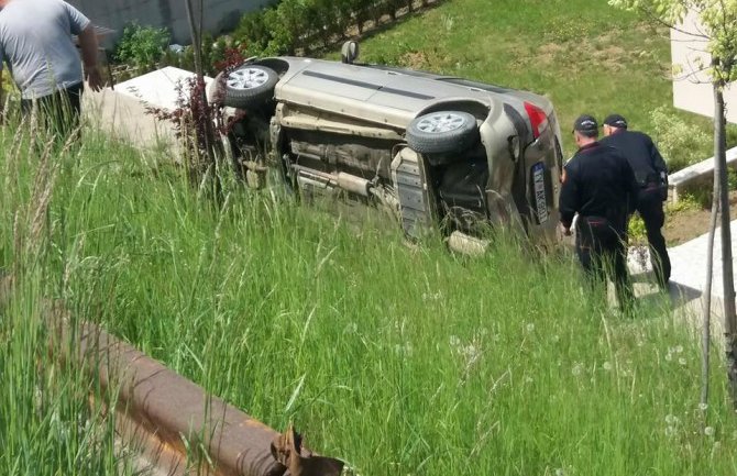 Prevrnuo se automobil u Rožajama