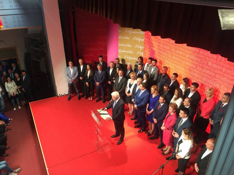 330868764619044542676877160359142752780288n1