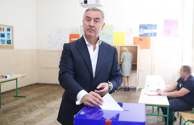Đukanović: Ubijeđen sam da ćemo imati rezultat koji će neupitno izraziti slobodnu volju građana 
