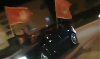 Pogledajte slavlje DPS-a u Bijelom Polju i Podgorici (VIDEO)