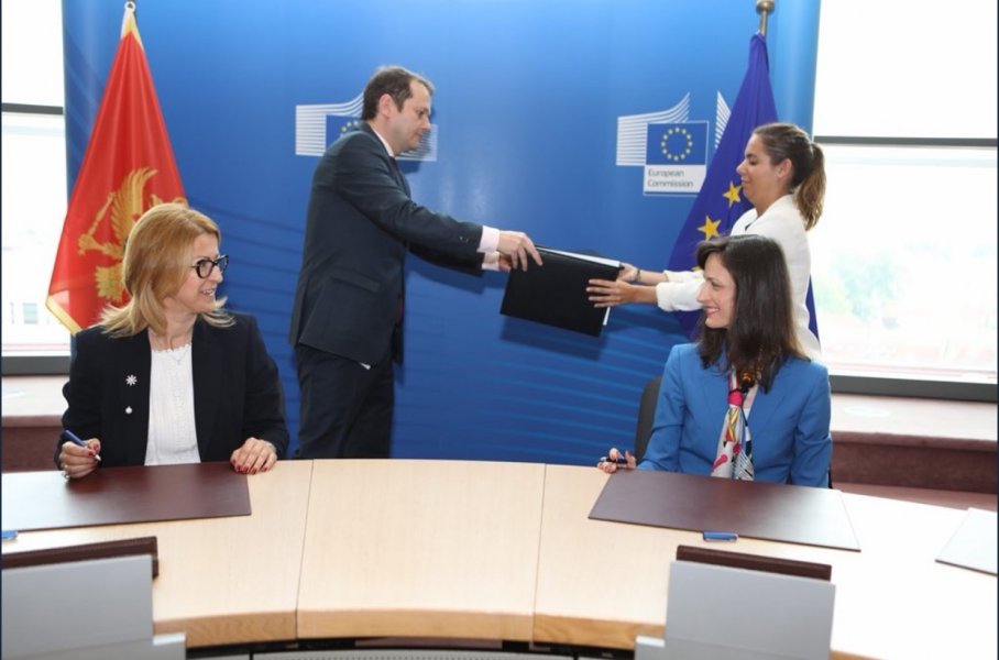 Briselpotpisivanje2a