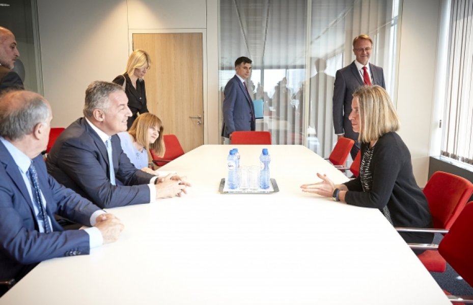 2D8C7D3ED7CBD34F80DF58A8039E3DCEpreview