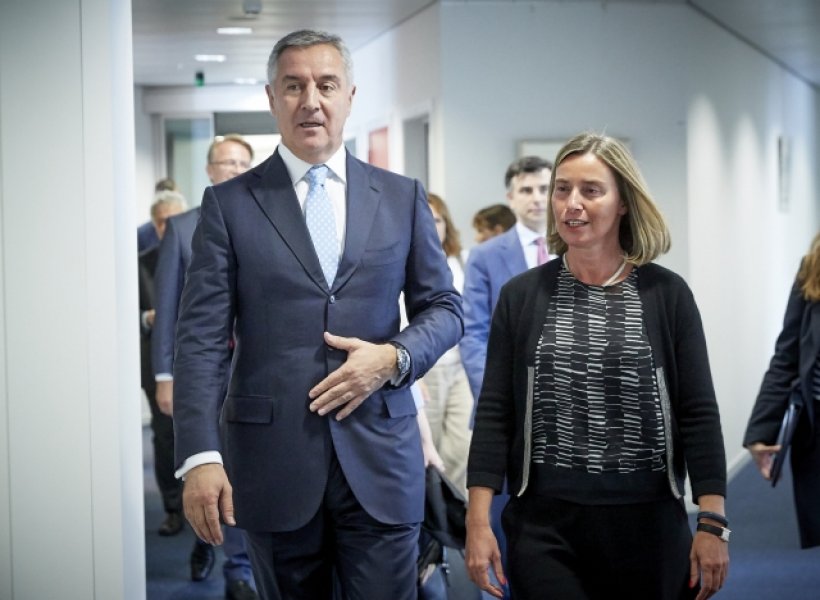 E2109D81BAA1AA4D87D2076A43A69EA1preview