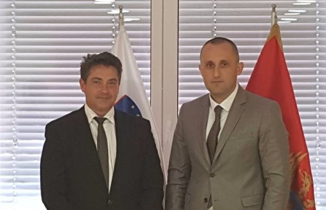 Saradnja crnogorske i slovenačke policije profesionalna i kvalitetna   