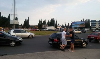 Pogoričani ipak izašli, protest na dvije lokacije