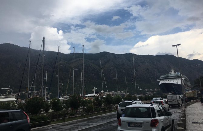 Primjedbe turista gradske linije i cijene taksi usluga