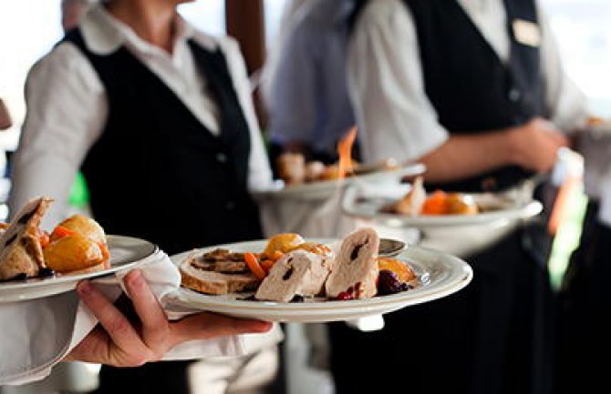 Sedam prijava zbog kovid potvrda, kafeteriji u Mojkovcu zabranjen rad