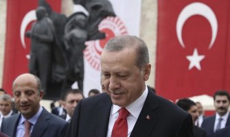 Dan poslije Erdoganove pobjede skočila vrijednost turske lire i berze!