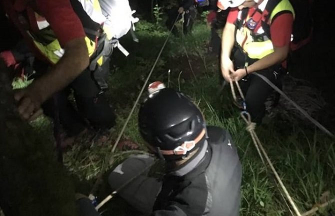 Spasioci iz kanjona Nevidio izvukli nepovrijeđena dva ribara