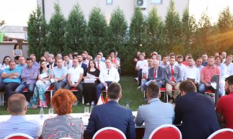 GO Demokrate: Spriječiti uvođenje prinudne uprave u Budvi od strane Vlade