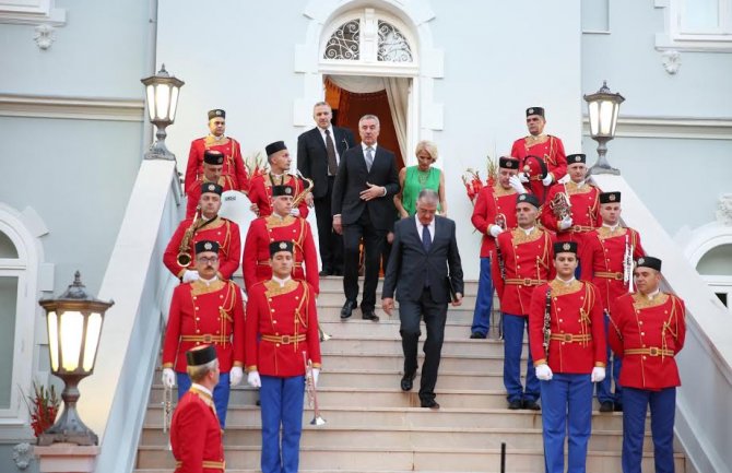 Dan državnosti CG Đukanoviću čestitali svjetski i evropski zvaničnici