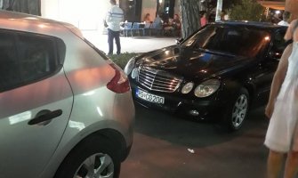 Nepropisno parkirani auto ne pripada Ministarstvu rada