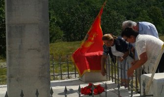 142 godine od bitke na Vučjem dolu: Članovi UBNOR-a položili cvijeće